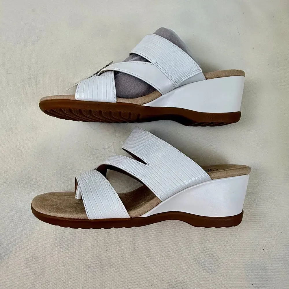 NIB Kim Roger’s Krystal White Slip On Ultra Comfort Wedge Sandals 8M Man Made - Picture 3 of 16